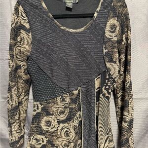 Elegant Black and Tan Women's Tunic